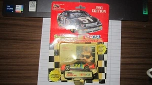 Racing Champions Inc ,Jeff Gordon #24 Dupont,Collezionisti Card E DISPLAY STAND - Foto 1 di 2
