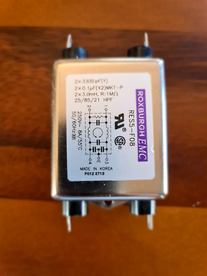 Filtro de línea de doble etapa ROXBURGH EMC RES5-F8 8 amperios Foto 1 de 1