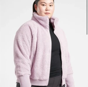 Athleta Women's Tugga Sherpa Zip Up Jacket Lavender Size 1X NWT - Picture 1 of 4