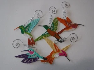 Set Of 5 Lace Hummingbirds Christmas Tree Ornaments Ready To Hang - Picture 1 of 6