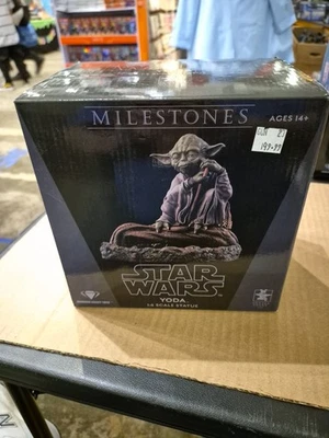 Star Wars: Return of the Jedi Milestones Yoda 1/6 Scale Limited Edition Statue - Image 1 of 4