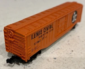 Model Power N Scale 3088 Illinois Central 50' Box Car IC 11143 w/ Case - Picture 1 of 11