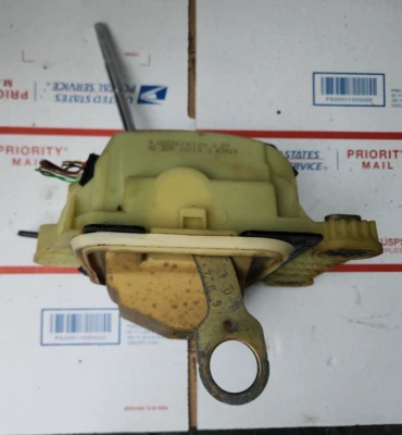 01-09 Conjunto de palanca de cambios de piso transmisión Mercedes-Benz Clase C CLK W203 203 267 61 24 Foto 1 de 4