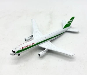 CATHAY PACIFIC 1:600 SCALE DIECAST AIRPLANE TOY CHINA BROKE LANDING GEAR VINTAGE - Picture 1 of 13