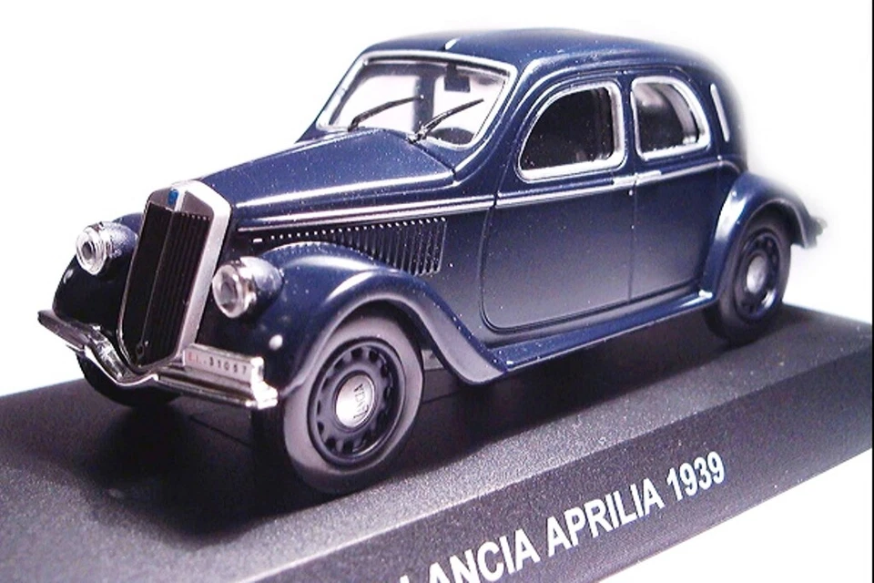 - Carabinieri Italia - LANCIA Aprilia - 1939 - blu - 1/43 Police Polizei - Immagine 1 di 1