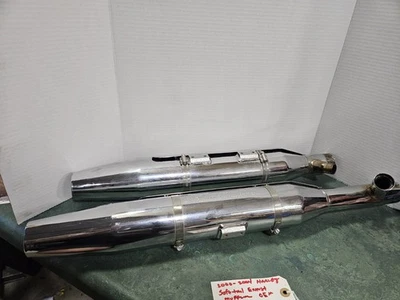 Silenciadores de escape Harley Davidson Softail 2000-2004 65890-00 OEM Foto 1 de 4