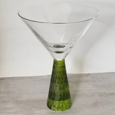 Vidrio Martini soplado a mano Artland Prescott verde lima panal/tallo esmerilado Foto 1 de 4