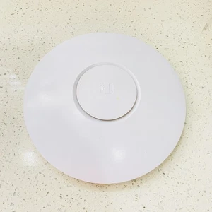 Ubiquiti Networks UAP-LR Wi-Fi System Long Range Network Access Point - Picture 1 of 7