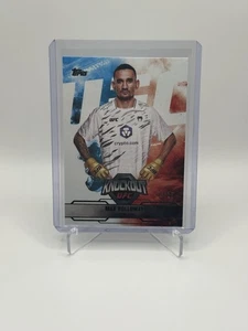 2025 Topps UFC Knockout Max Holloway Black /10 - Bild 1 von 3