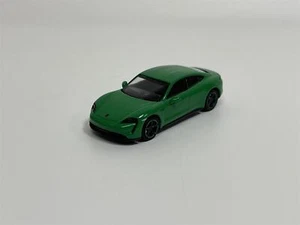 Porsche Taycan Turbo S 2019 Green Metallic 1:87 Minichamps 870068402 - Picture 1 of 6