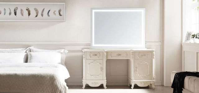 Tocador con espejo en el dormitorio: foto, tocador o enrejado con luz