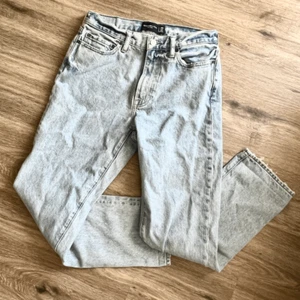 Abercrombie & Fitch 90’s Loose Fit Baggy Vintage Light Wash Jeans Men Size 29X32 - Picture 1 of 8