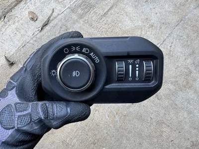 Interruptor automático de faros Jeep JL Wrangler OEM 2018 2019 2020 2021 2022 Foto 1 de 2