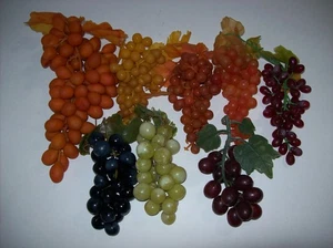Menge (8) Vintage Trauben Trauben Gummi Mid Century Gefälschte Obst Dekor VARIIERT - Bild 1 von 24