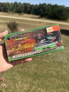 Mini MAG-LITE SIGNATURE SERIES Flashlight Bobby Labonte New In Box Vintage - Picture 1 of 4