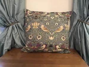 Cushion Covers In William Morris Fabric Strawberry Thief 16 X 16 Inch - Picture 1 of 1