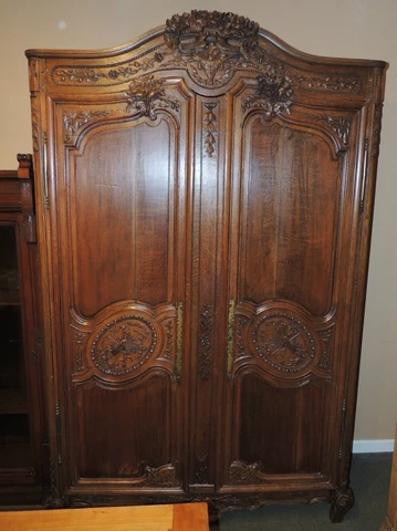 Fabulous 19th Century French Armoire 2 door oak & tiger wood beautifully carved Cover