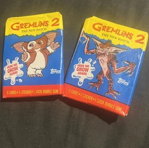 Topps GREMLINS 2 The New Batch 🔥 2 x Variants Empty Wax Wrappers   - Picture 1 of 4