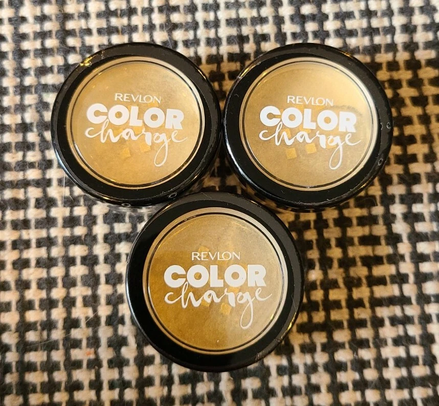 3x Revlon Color Charge Loose Powder - 102 Gold Dust - Image 1 of 1