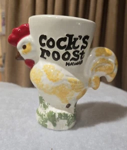 Vintage Cock's Roost Hawaii Ceramic Mug Tiki 6” Tall Souvenir - Foto 1 di 4