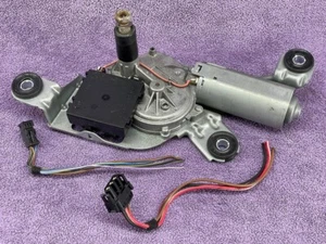 BMW E83 X3 REAR Wiper Motor 6917907 0390201824 Boot Window Tailgate Trunk 04-09 - Picture 1 of 14