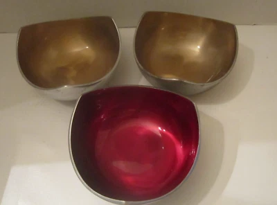 Simply Designz Set of 3 Candy/Nut Bowls 6" Champagne & Red on Silver Enamel - Image 1 of 4