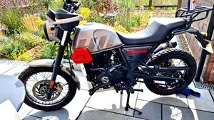 Royal Enfield Himalayan Scram 411 2023 With extras Great Condition - Picture 1 of 10