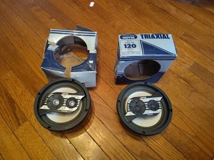 Vintage Set 1980s NOVIK Triaxial Speakers 120 Watts, Brazil - Picture 1 of 17