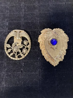 Vestido bufanda vintage Art Nouveau tono dorado clips de piel Foto 1 de 4