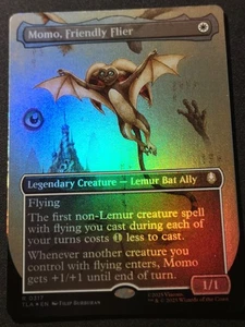 Momo, Friendly Flier - Foil - Borderless - TLA - MTG - EN - NM - 0317 - Picture 1 of 1
