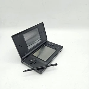 Console nintendo ds lite Nera Con Pennino Testata e Funzionante - Foto 1 di 11