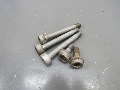 Pernos de carcasa de filtro de aceite Audi A3 accesorios de montaje de enfriador S3 2015-2020 OEM Foto 1 de 4