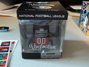 DISNEY BUCKANEERS VINILO ADORNO DE NAVIDAD NFL 4" PARA COLGAR CAJA DE REGALO - Imagen 1 de 3