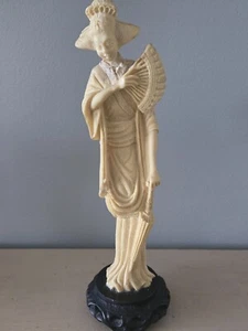VINTAGE 13"CARVED ALABASTER STATUE JAPANESE GEISHA WITH FAN ASIAN - Picture 1 of 3