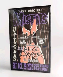 Misfits Alice Cooper 2022 Dallas Concert Poster 11 X 17 Framed - Photo 1 sur 2