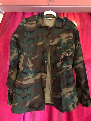 CAMOUFLAGE MILITARY UTILITY SHIRT MEN'S SIZE SGREEN /MARSH COLOR - Image 1 of 4