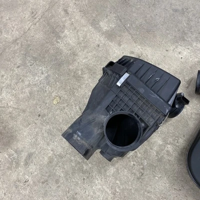 BMW M5 V10 2009 derecho admisión de aire filtro silenciador carcasa caja OEM Foto 1 de 4