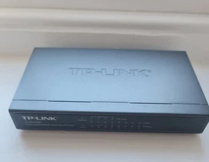 Commutateur de bureau TP-LINK TL-SG1008P 8 ports Gigabit POE - Photo 1/5
