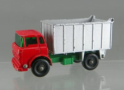 Vintage 1960's Matchbox Lesney No.26 Diecast Red & Silver GMC Tipper Dump Truck - Image 1 of 4