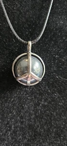 Hämatit Stein Kugel Kugel Sterlingsilber Peace Zeichen Charm Anhänger mit Kordel - Bild 1 von 3