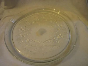 Indiana Glass Holiday Christmas Wreath Clear Glass 13" Round Serving Plate Tray - Picture 1 of 2