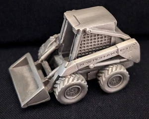 1996 New Holland LX665 Turbo Pewter 1:43 Scale Skid Steer Loader - Picture 1 of 6