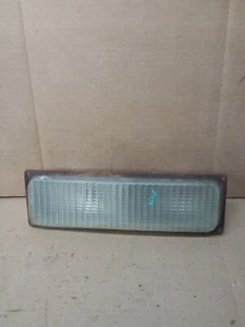 1993 Chevy 1500 Truck Passenger Front Right Park Lamp-Turn Signal - Picture 1 of 2