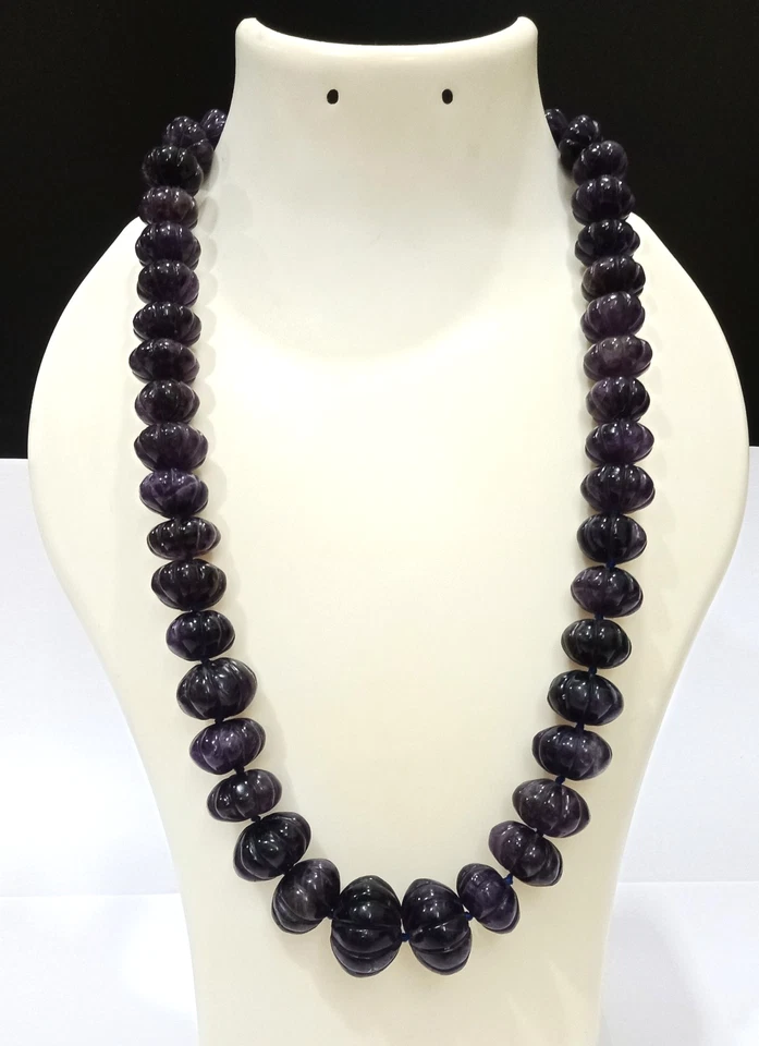 850 Cts. Collar con cuentas de piedras preciosas de amatista natural, cuentas de melón talladas Foto 1 de 4