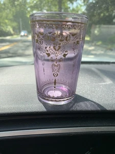 Marokkanisches Teeglas Gold auf Lila - Bild 1 von 1