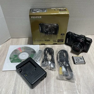 Fujifilm FinePix F550 EXR Black 16.0MP Digital Camera w/Box Charger CD ROM More - Picture 1 of 16