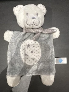 DOUDOU PELUCHE ours tex teddy bear bar gris carrefour blanc étoile écharpe plat - Picture 1 of 3