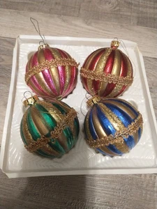 Lot 4 Of Vintage Christmas Ball Ornaments stripes Plastic Glitter Ribbon - Picture 1 of 4