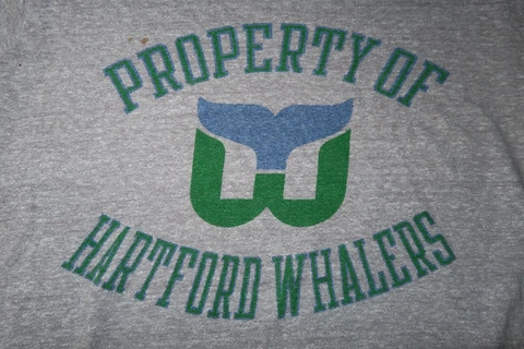 Vintage Champion Label - PROPERTY OF HARTFORD WHALERS (LG) T-Shirt Cover
