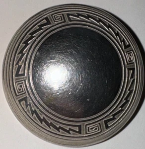 RARE STERLING SILVER Native / Southwestern Style Round Etched Brooch SS-821 - Picture 1 of 9